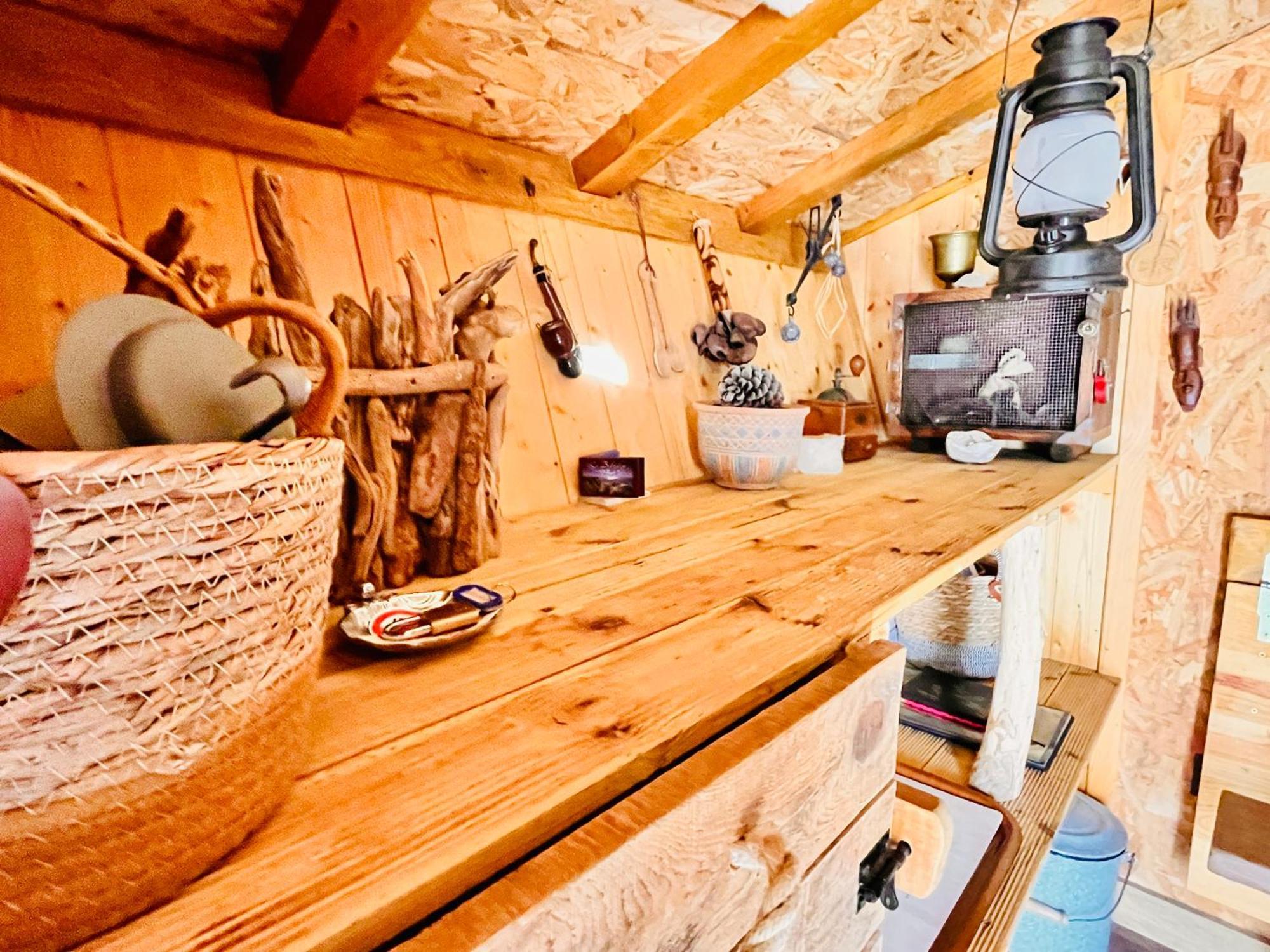 La Cabane Perchee Du Trappeur Écrainville 外观 照片